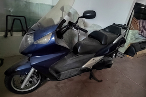 Honda silver Wing 600