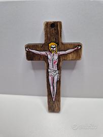 croce in legno con redentore dipinto