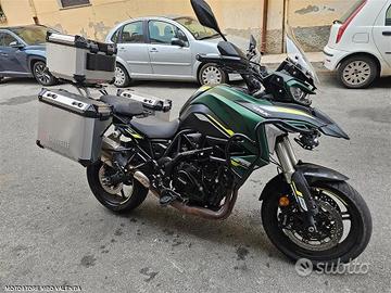 Benelli TRK 702 TRK702 TRIS uni
