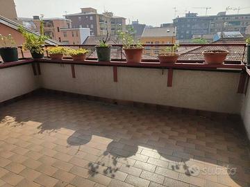 Appartamento di 175 m² con 4 locali e box auto a S