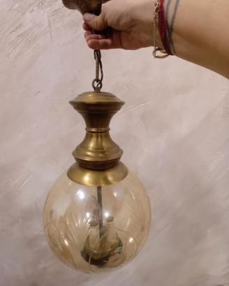 Lampadario Vintage Anni '70 a Sfera in Vetro Ambra