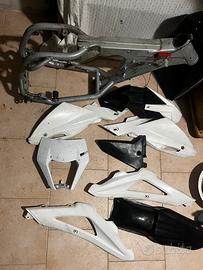 Telaio TARGATO Husqvarna SM 450 Motard + Plastiche