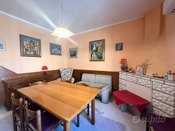 Ampio biletto con lastrico