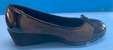 Scarpe in Camoscio e Vernice