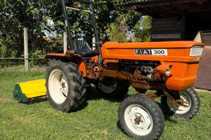 Trattore Fiat 300 libretto+accessori - revisionato