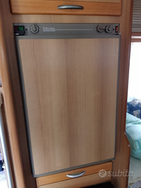 Frigorifero trivalente