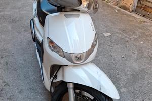 Peugeot tweet 125