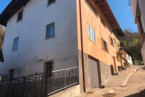 Carnia Ligosullo Casa con autorimessa