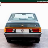 Paraurti posteriore Alfa 75 carburatori