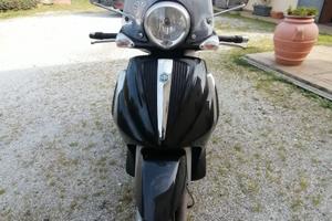 Scooter Beverly Tourer 300