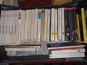 lotto libri gialli 34 pezzi 