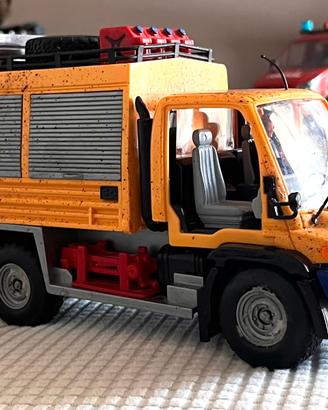 CAMION DI ASSISTENZA Mercedes-Benz Unimog U500
