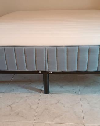 Materasso IKEA + Rede a doghe Emma Materasso