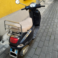 Vespa LX150 2007