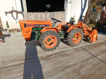 Trattore Goldoni Universal 224 + Fresa Howard HL