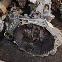 Cambio VOLKSWAGEN GOLF 4 1896cc TDI del 2000
