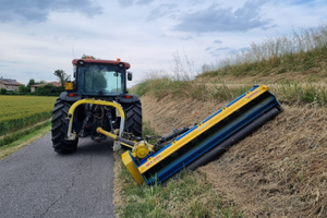 Trincia argini a giraffa