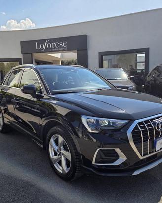 AUDI Q3 35 TDI S tronic Business Advanced