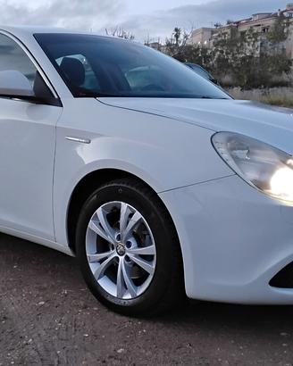 Alfa Romeo Giulietta 1.6 JTDm-2 105 CV Distinctive