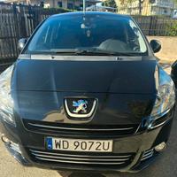 Pegeout  5008 1.6 diesel automatica 
