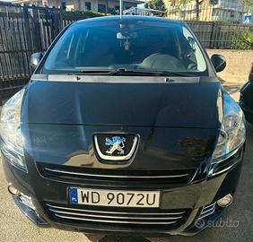 Pegeout  5008 1.6 diesel automatica 