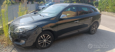 Renault Megane 15 dci gt line 2011