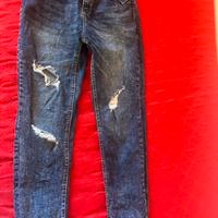 Pantaloni jeans
