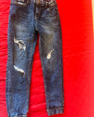 Pantaloni jeans