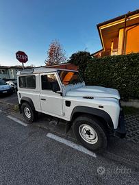 DEFENDER 90 TD4