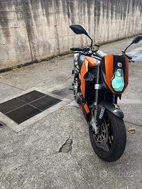 KTM 990 SD , anno 2005 .