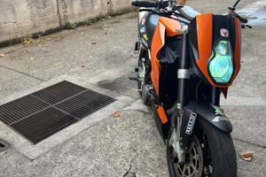 KTM 990 SD , anno 2005 .