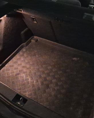 vasca bagagliaio Opel Astra j berlina