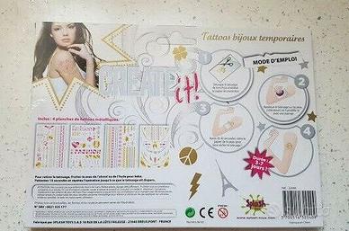 gioco bambina tatuaggi finti