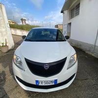 Lancia Ypsilon 1.2 69 CV 5 porte Elefantino