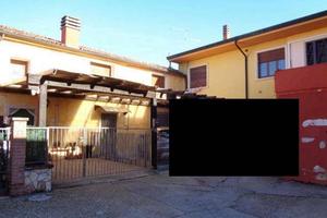Immobile in asta di 115 m² con 3 locali a San Boni