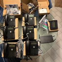 Telefoni e modem ufficio