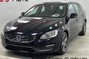 VOLVO V60 D2 1.6 Kinetic|GANCIO TRAINO|8 CERCHI