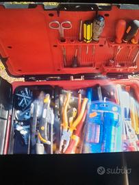 Borsa attrezzi vari molte Marche Beta Hilti AEG