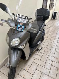 Motorino Yamaha xenter