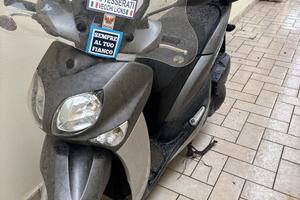 Motorino Yamaha xenter