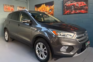 FORD KUGA 1.5 120CV TITANIUM MOTORE NUOVO!
