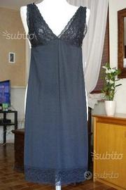 Sottoveste nera in pizzo e lycra marca INTIMISSIMI
