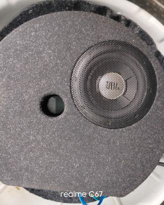 Subwoofer attivo JBL 8 per vano ruota di scorta