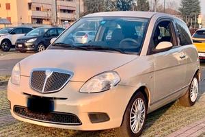 Lancia y 1.2