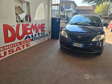 Lancia Ypsilon 1.2 69 CV 5 porte GPL Ecochic Plati