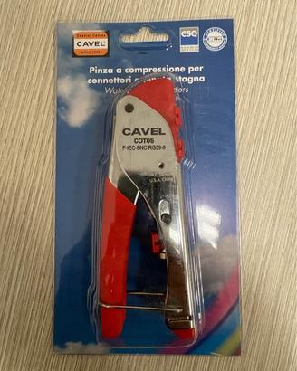 Pinza a compressione per connettori tenuta stagna