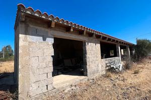 Guspini- Porticato in località Laus de Flumini