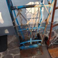 Carrelli metallici a 2 ruote