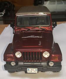 JEEP WRANGLER SAHARA, 1/18 MAISTO