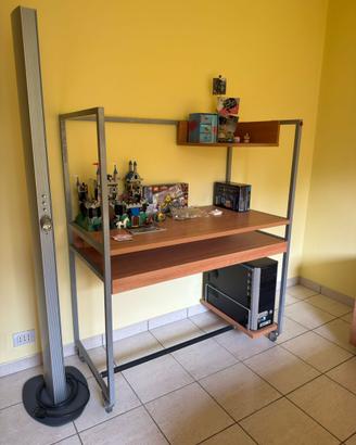 Scrivania Porta PC multimediale su ruote
